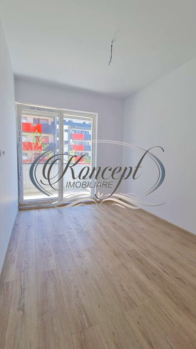 Apartament cu 3 camere, zona Petrom