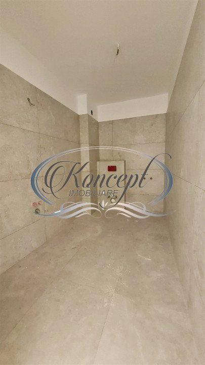 Apartament cu 3 camere, zona Petrom