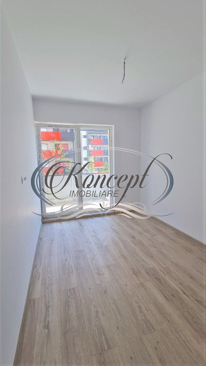 Apartament cu 3 camere, zona Petrom