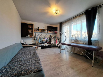 Apartament cu 4 camere pe str. Putna