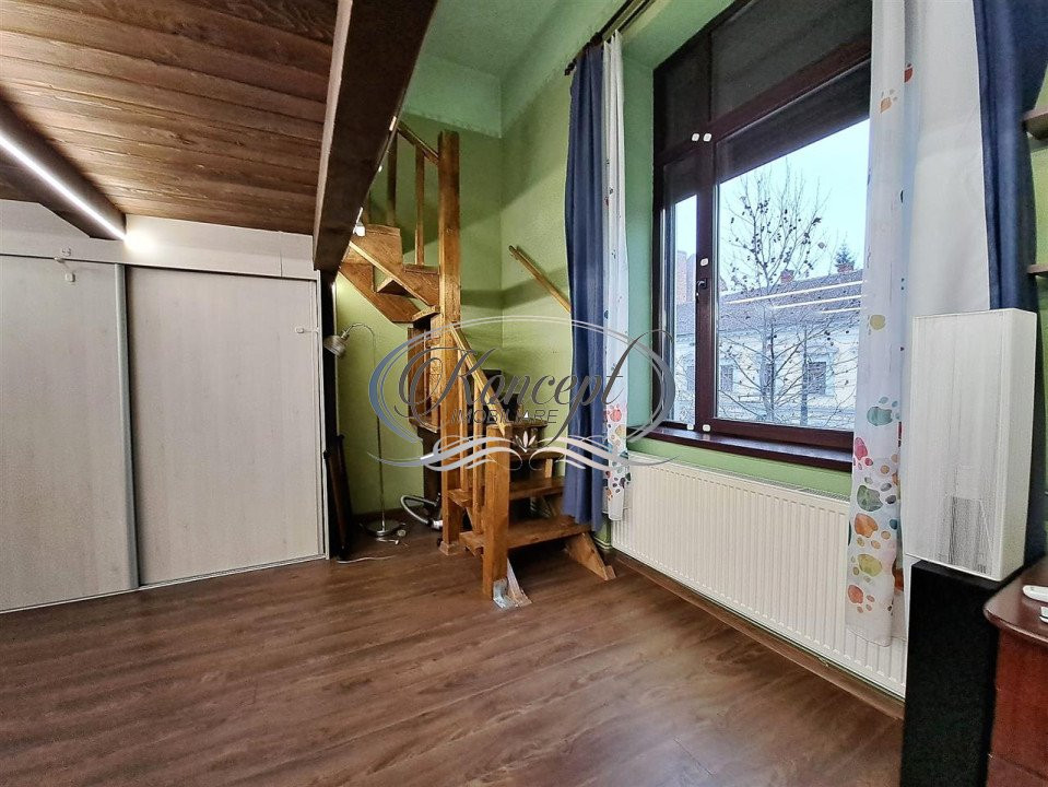 Apartament cu loft pe strada Horea