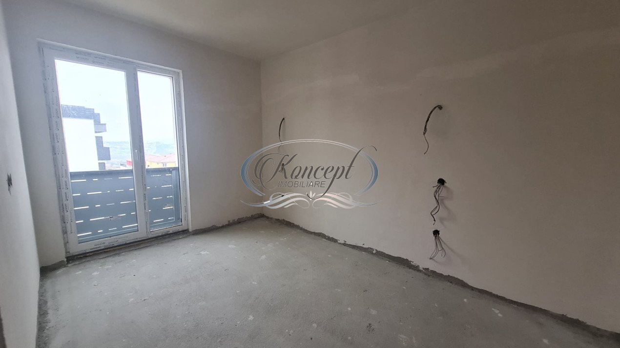 Apartament cu 3 camere si parcare