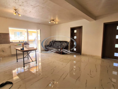 Apartament cu 3 camere si parcare, Calea Turzii