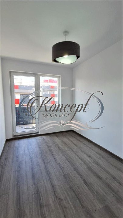 Apartament cu 3 camere finisat