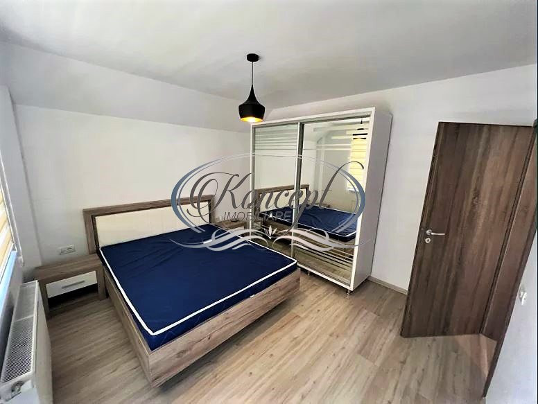 Apartament cu 2 balcoane in zona Primariei