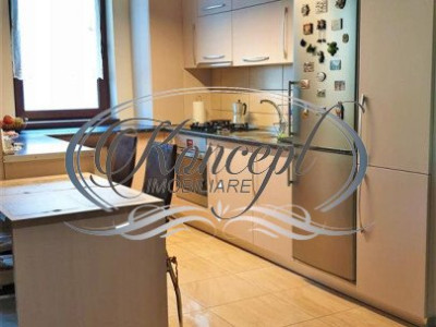 Apartament la etajul 1, cu parcare
