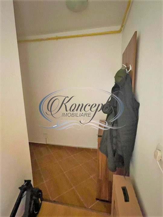 Apartament cu parcare pe strada Sesul de Sus