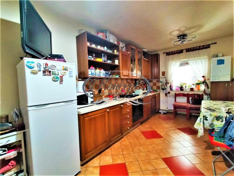 Apartament la etajul 1 pe strada Eroilor