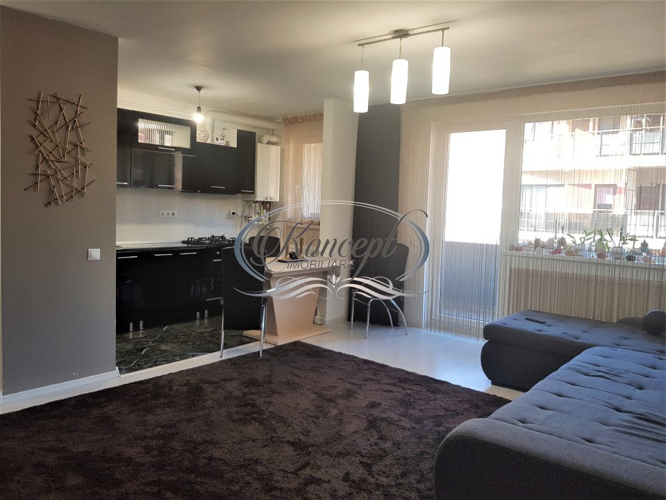 Apartament spatios cu parcare str. Stejarului