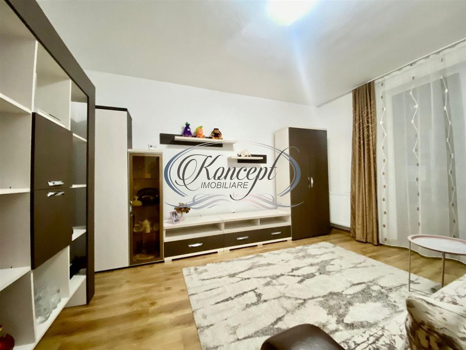 Apartament decomandat, strada Porii