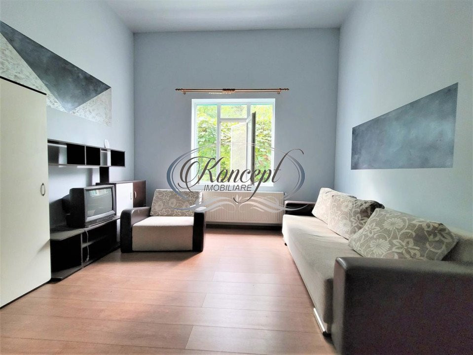 Apartament decomandat, cu gradina, langa UMF