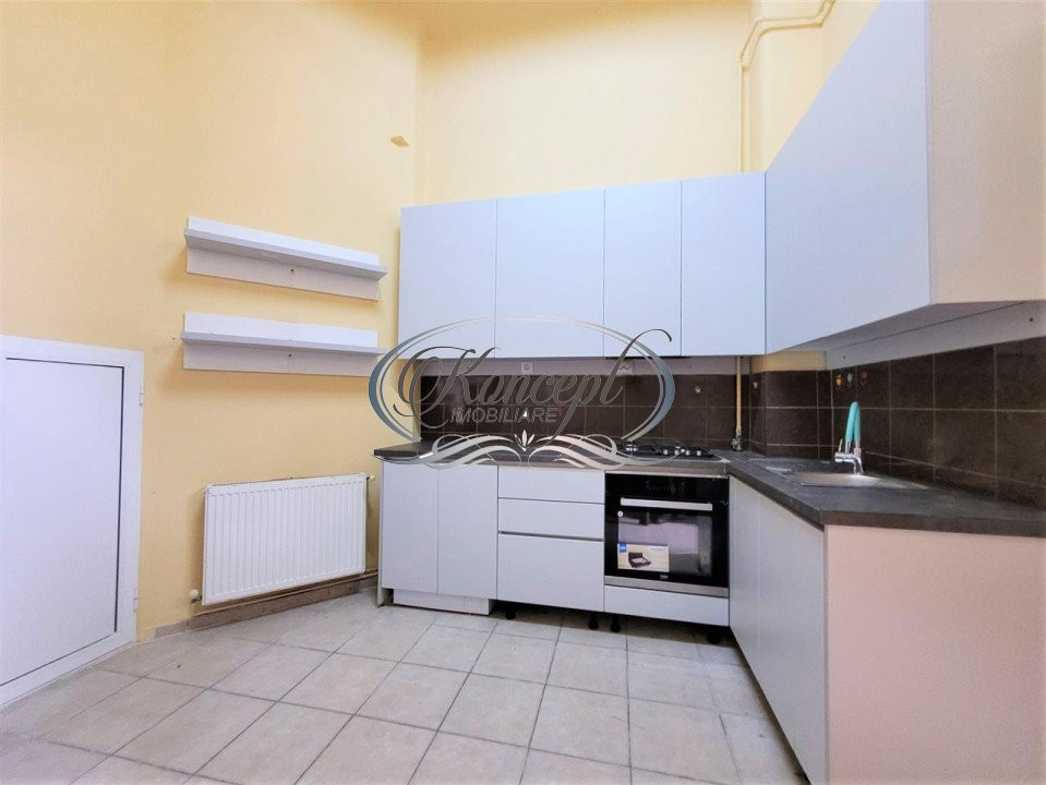 Apartament decomandat, cu gradina, langa UMF