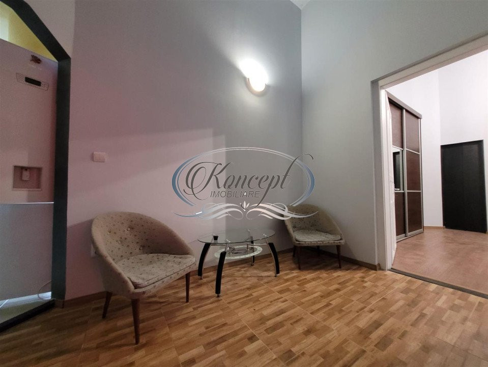 Apartament decomandat, cu gradina, langa UMF