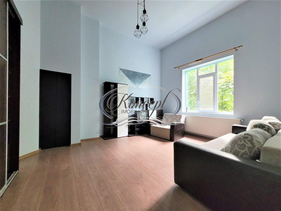 Apartament decomandat, cu gradina, langa UMF