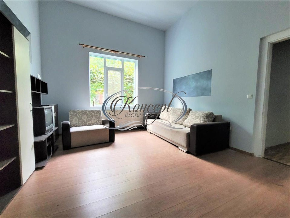 Apartament decomandat, cu gradina, langa UMF