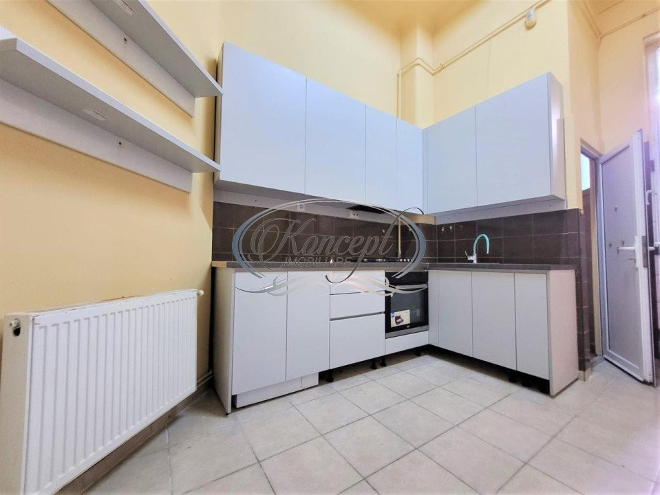 Apartament decomandat, cu gradina, langa UMF