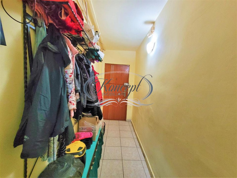 Apartament la etaj intermediar pe strada Mehedinti