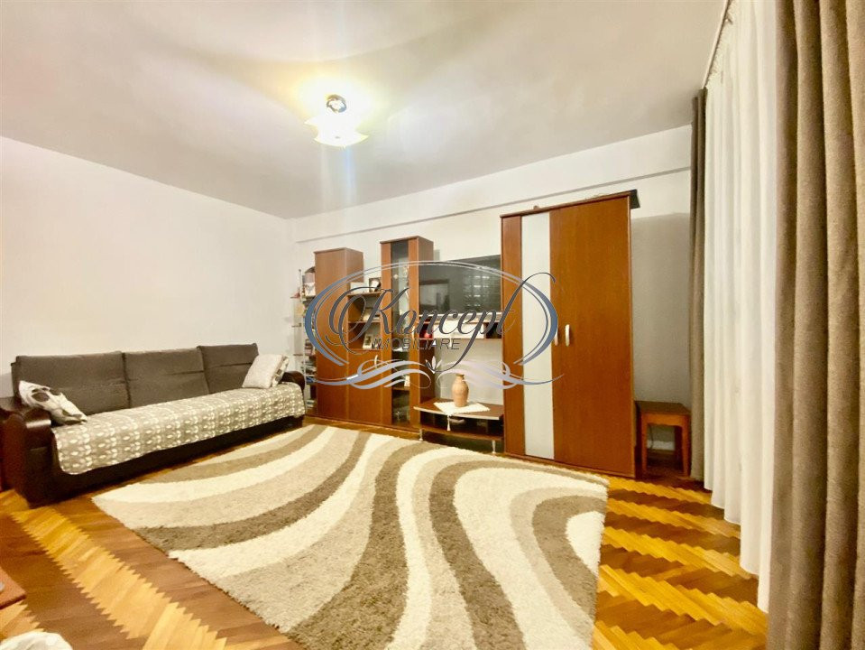 Apartament decomandat, zona excelenta