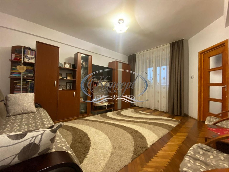 Apartament decomandat, zona excelenta