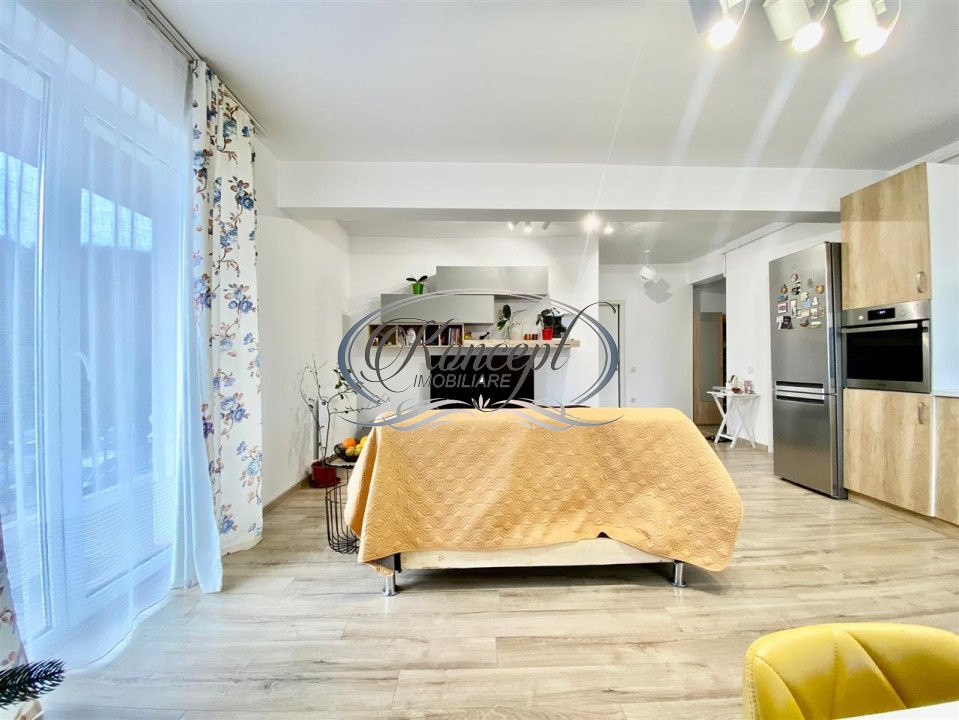 Apartament cu panorama, zona Vivo