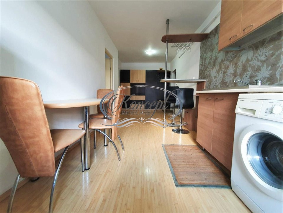 Apartament cu loc de parcare pe strada Eroilor