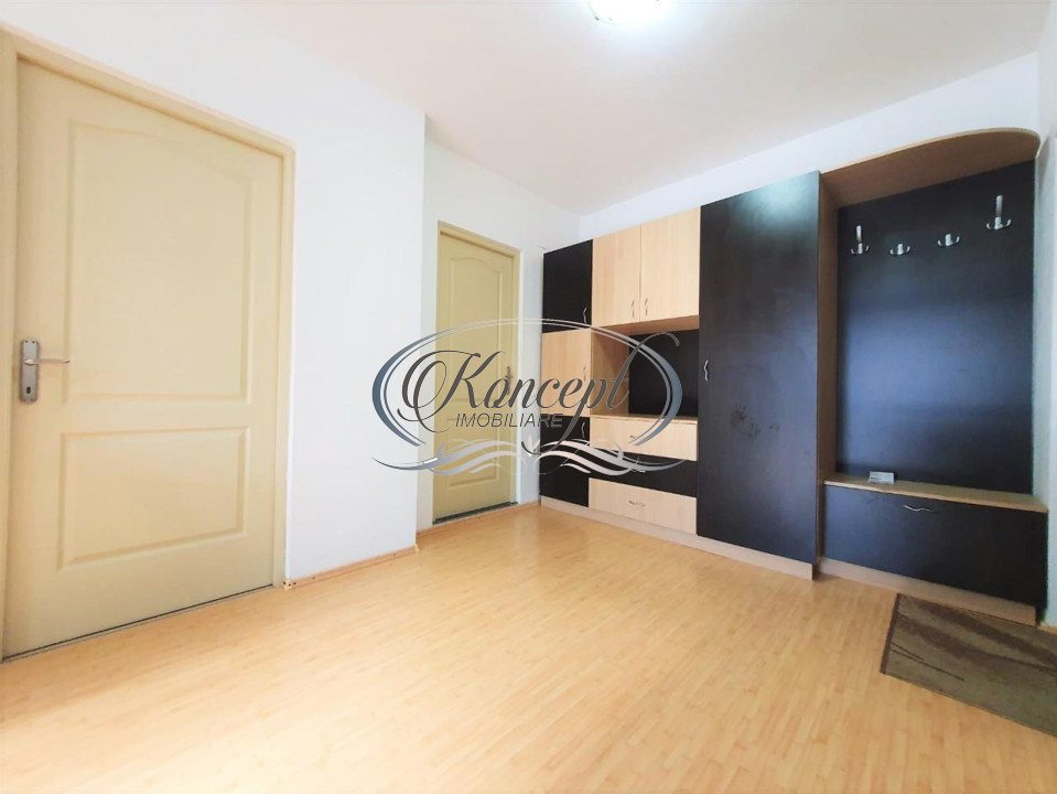 Apartament cu loc de parcare pe strada Eroilor