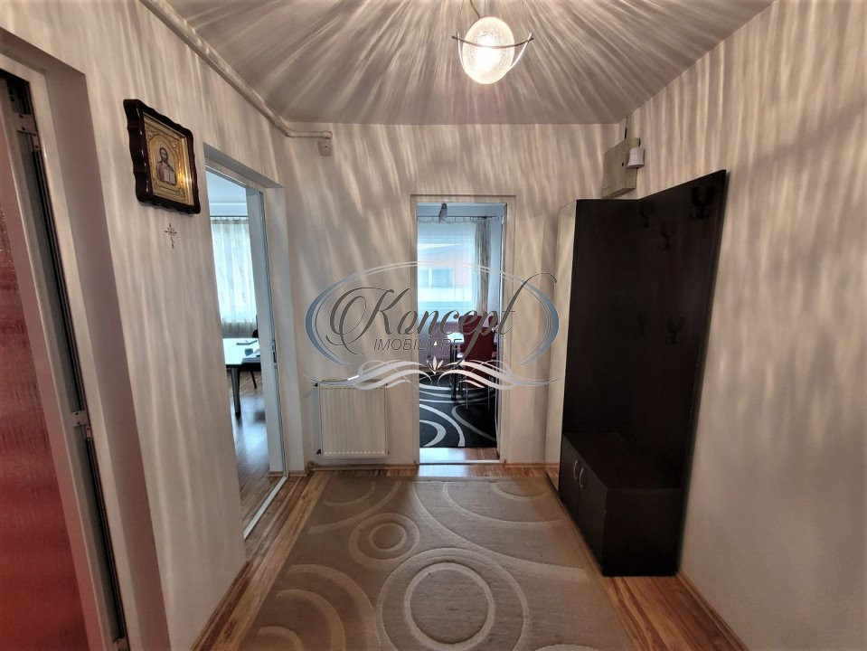 Apartament decomandat pe strada Eroilor