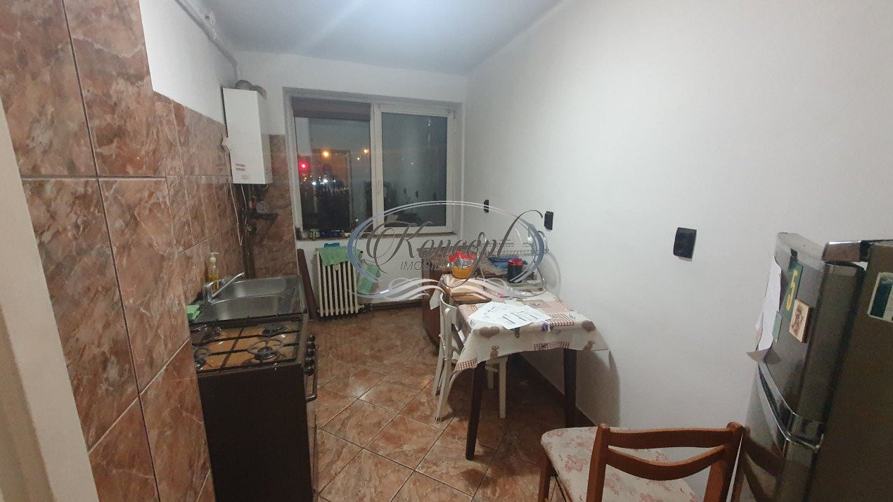 Apartament decomandat in zona Salii Polivalente