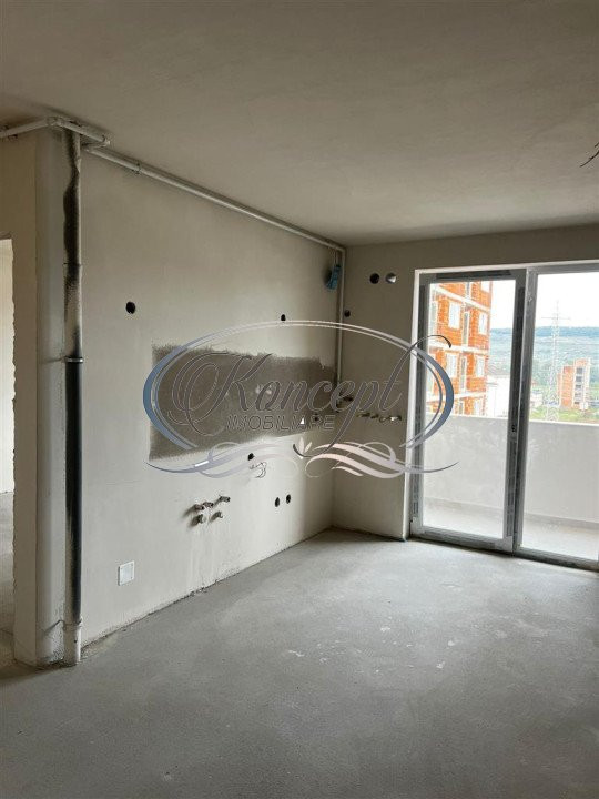 Apartament cu 4 camere zona VIVO