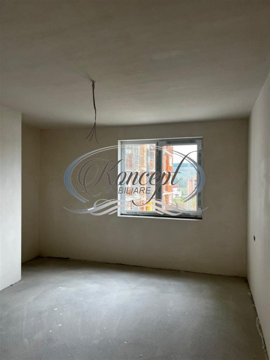 Apartament cu 4 camere zona VIVO