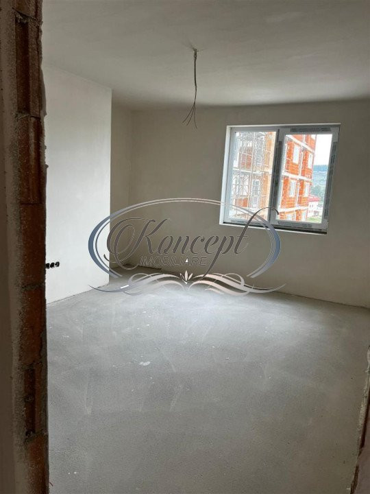 Apartament cu 4 camere zona VIVO