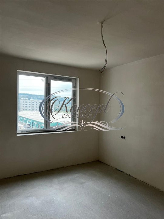 Apartament cu 4 camere zona VIVO
