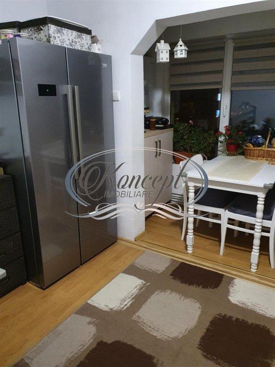 Apartament 2 camere decomandate Intre Lacuri