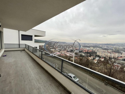 Duplex la prima inchiriere pe str. Uliului