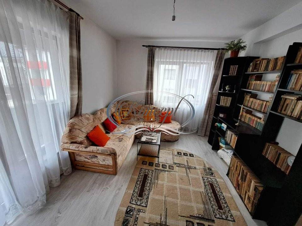 Apartament finisat cu parcare privata