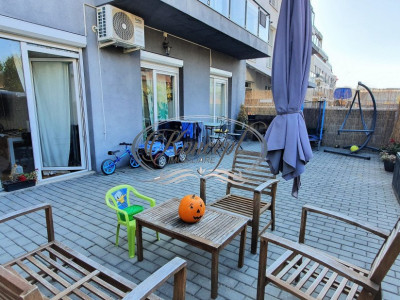 Apartament cu terasa si parcare, zona Iulius