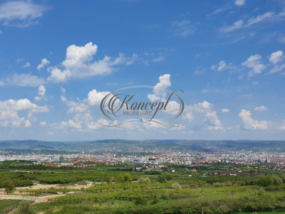 Teren urbanizat cu panorama in zona Wonderland