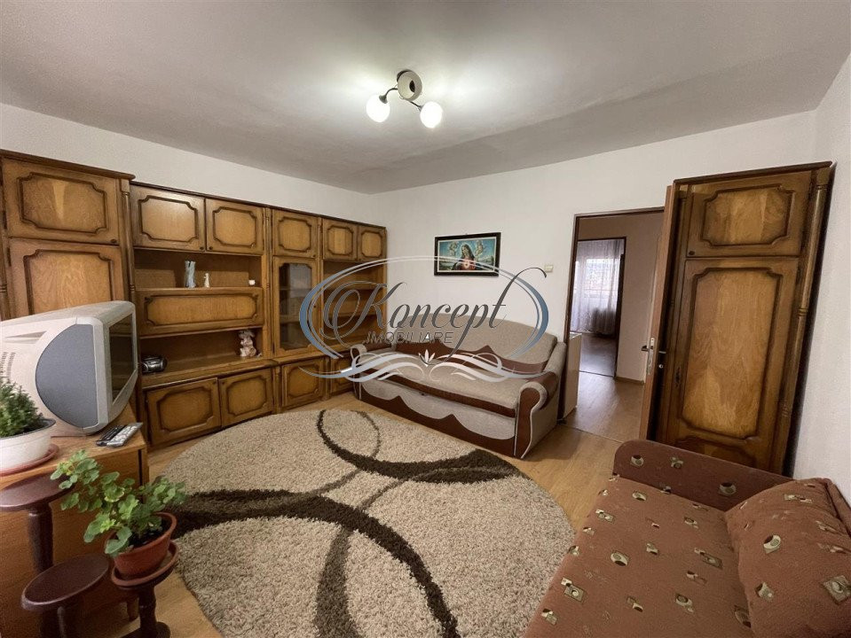 Apartament cu 2 camere decomandate in Piata Marasti