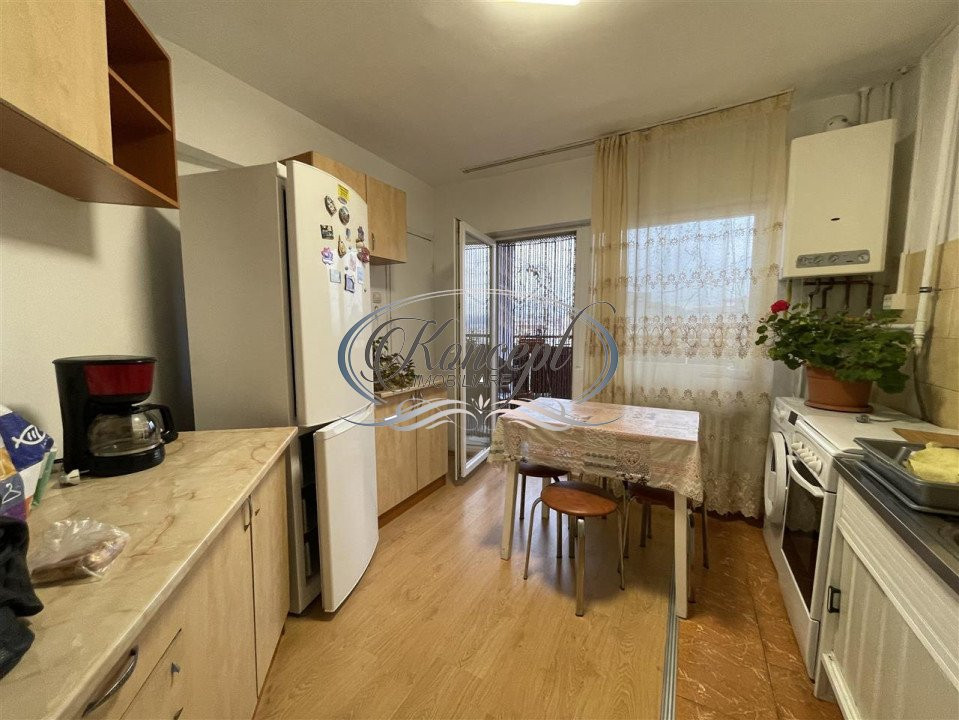 Apartament cu 2 camere decomandate in Piata Marasti