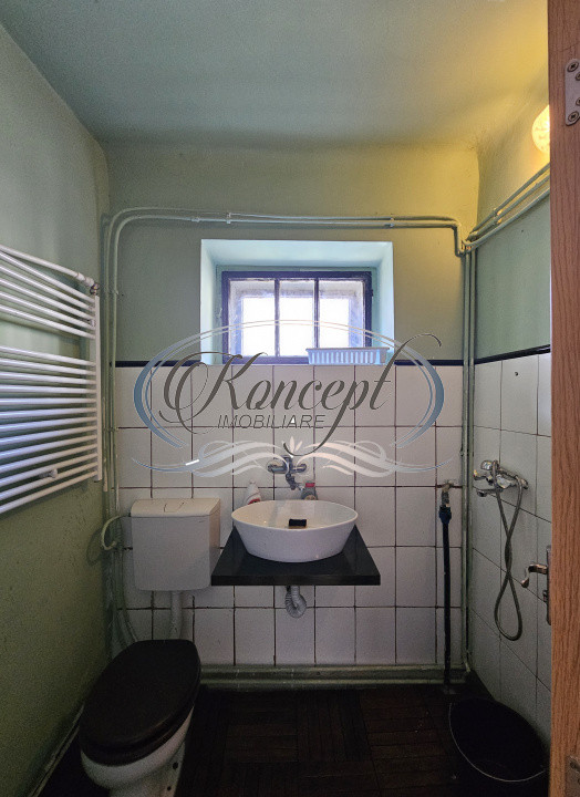 Birou la parter, acces stradal, zona Platinia