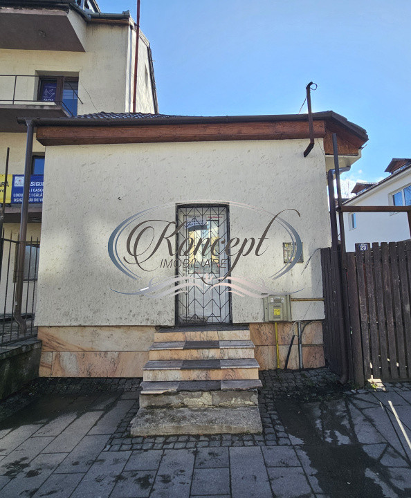 Birou la parter, acces stradal, zona Platinia