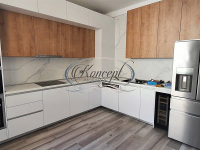 Apartament cu parcare pe str. Clinicilor