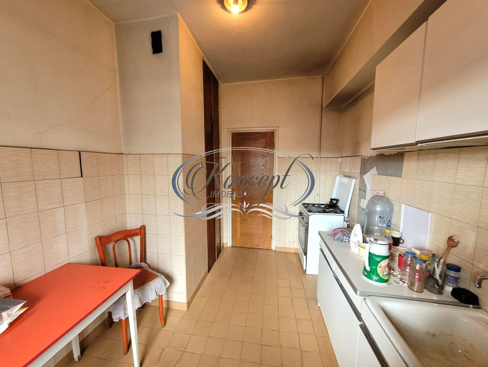 Apartament decomandat in zona Centrala