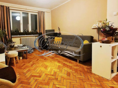 Apartament cu 3 camere la cheie