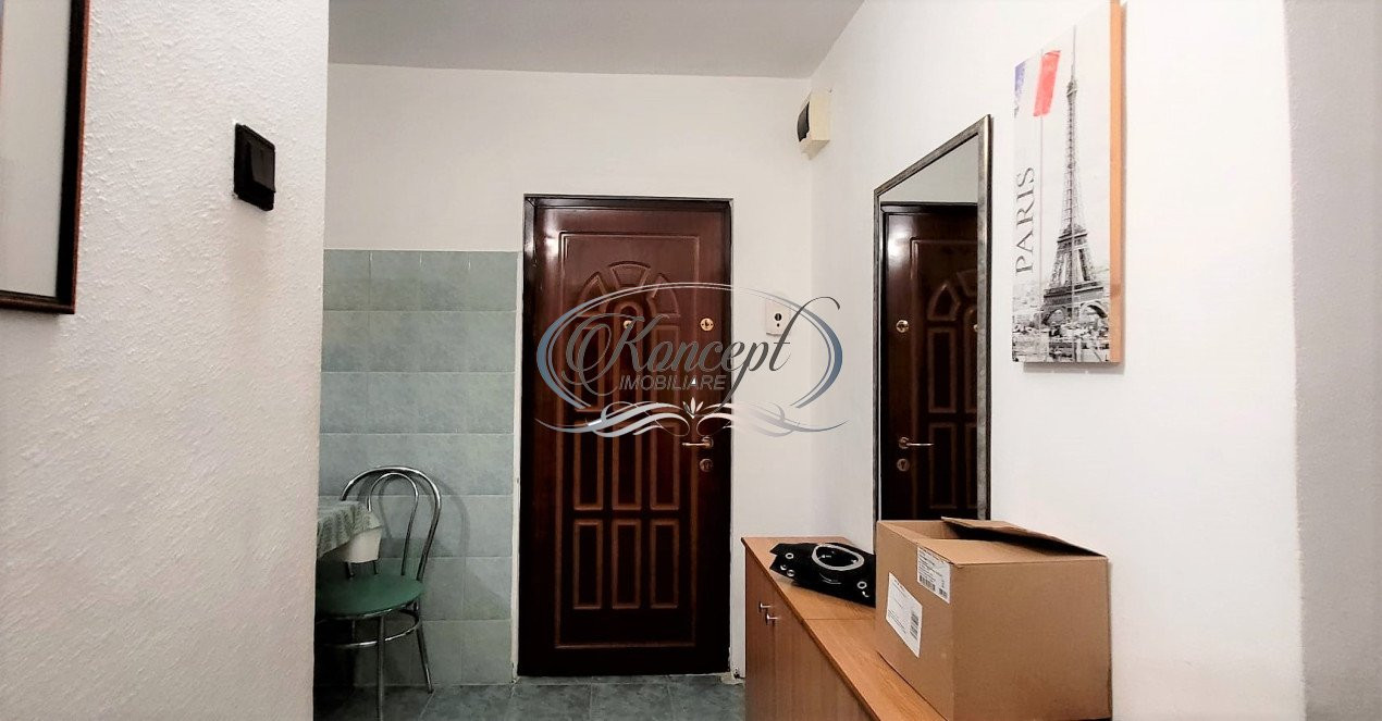 Apartament la etaj intermediar, strada Scortarilor