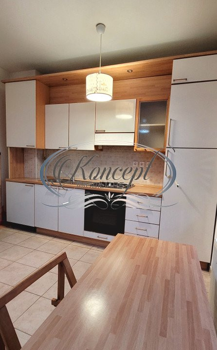 Apartament cu parcare, zona Bucium