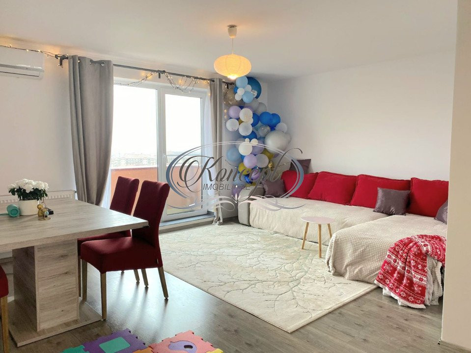 Apartament spatios, cu parcare, strada Cetatii