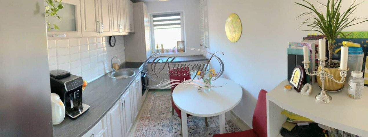 Apartament spatios, cu parcare, strada Cetatii