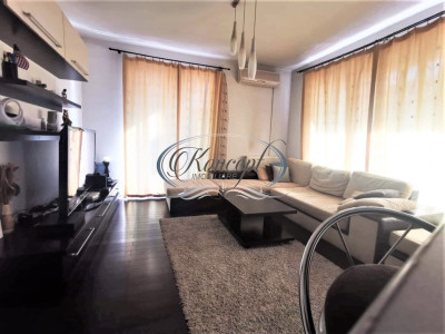 Apartament cu 3 balcoane, in zona Eroilor