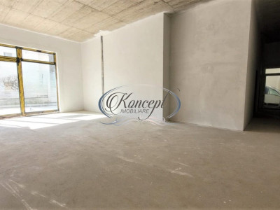 Spatiu comercial in zona Platinia